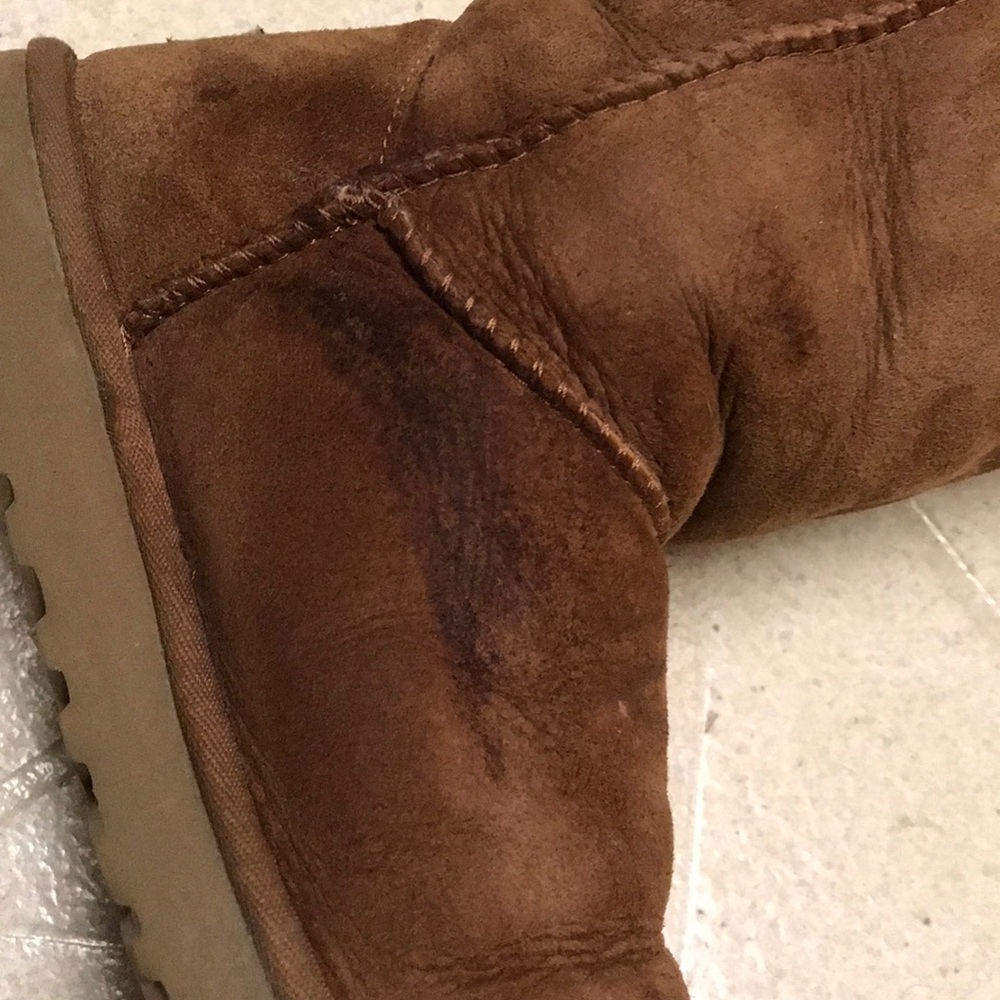 Bailey Button Uggs - image 2